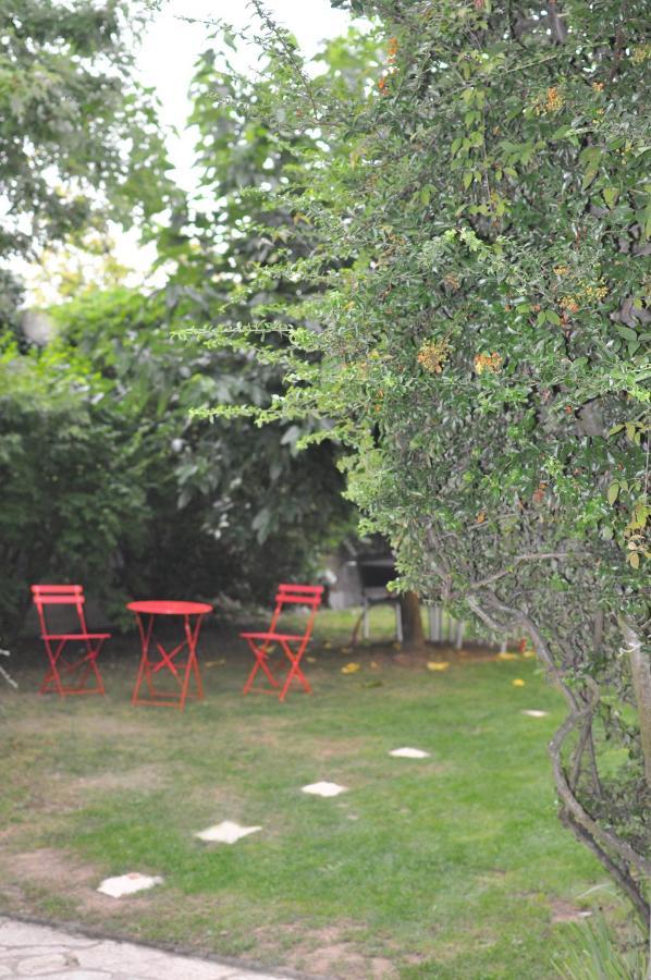 Gite:"Sur Le Chemin" Livinhac-le-Haut Dış mekan fotoğraf